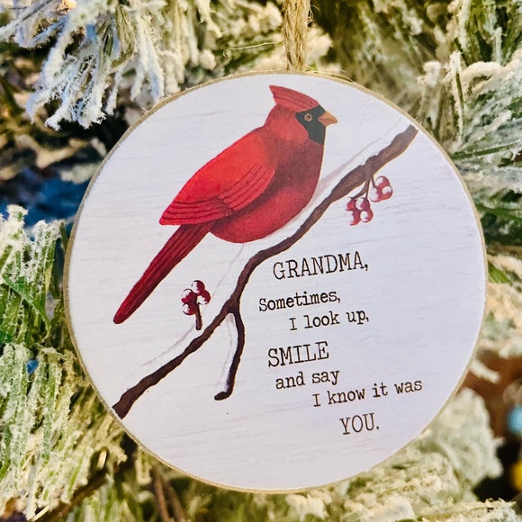 *Grandma Round Cardinal Ornament - Picture 11 of 12